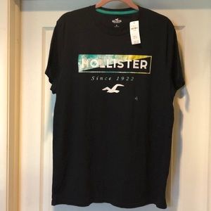 NWT dark blue Hollister tshirt